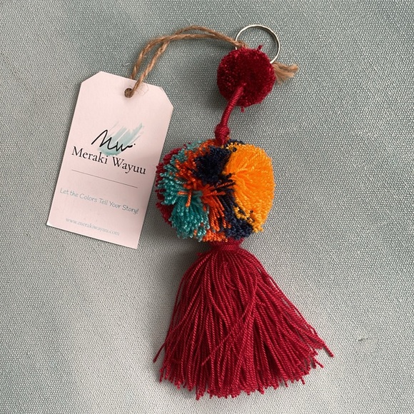 Tassel Curtain Hooks Set of 24 + Bonus Tassels + Tassel Keychain - Picture 14 of 15